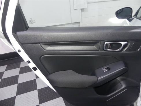 Used 2024 Honda Civic Sport image 23