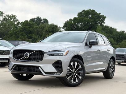 New 2025 Volvo XC60 B5 Core w/ Climate Package