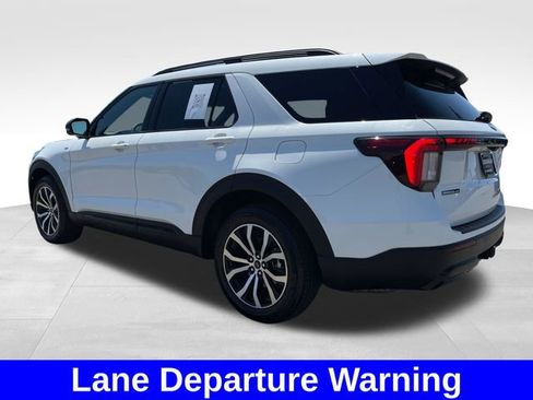 Used 2025 Ford Explorer ST-Line AWD/4WD image 3