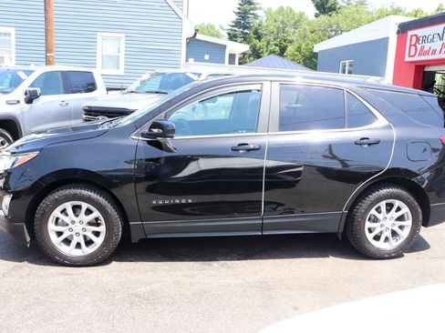 Used 2021 Chevrolet Equinox LT FWD image 2