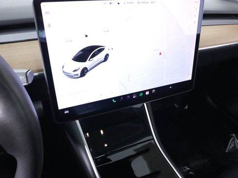 Used 2020 Tesla Model 3 Standard Range Plus RWD image 13