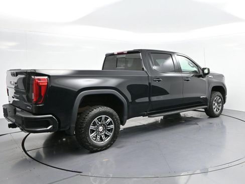 Used 2024 GMC Sierra 1500 AT4 w/ AT4 Premium Package AWD/4WD image 7