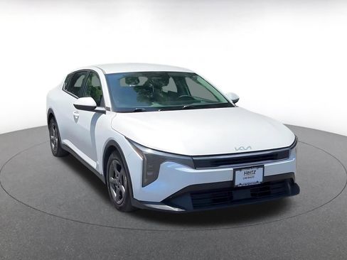 Used 2025 Kia K4 FWD image 3