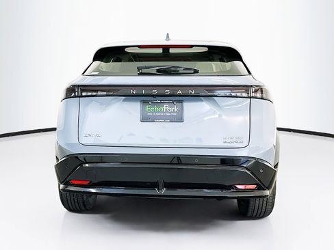 Used 2024 Nissan Ariya AWD image 7