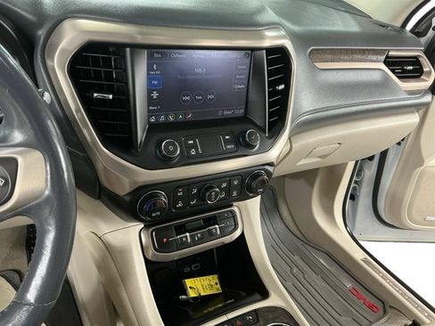 Used 2020 GMC Acadia Denali w/ Technology Package AWD/4WD image 7