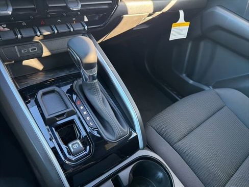 New 2026 Chevrolet Colorado LT image 17