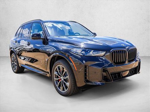 Used 2026 BMW X5 xDrive40i w/ M Sport Package AWD/4WD image 3