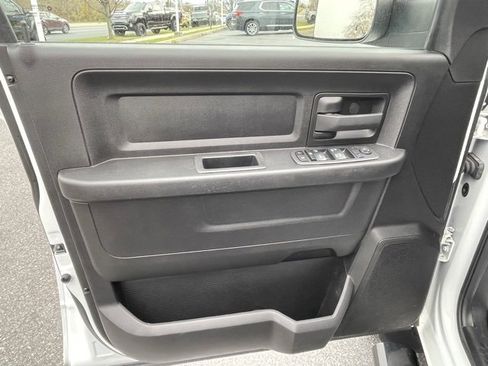 Used 2022 RAM 2500 Tradesman w/ Chrome Appearance Group image 30