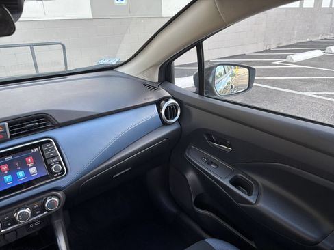 Used 2025 Nissan Versa SV FWD image 30
