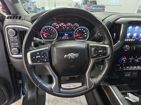 Used 2019 Chevrolet Silverado 1500 RST AWD/4WD image 18