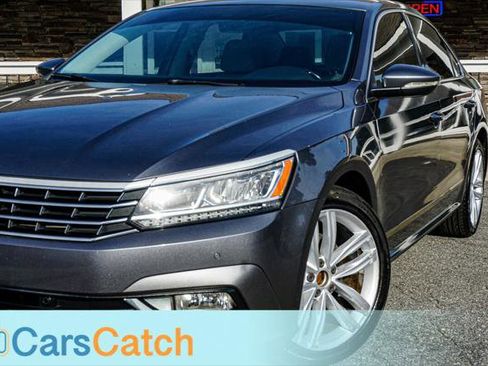 Used 2018 Volkswagen Passat 2.0T SE image 6