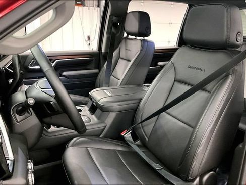 Used 2024 GMC Sierra 3500 Denali w/ Denali Reserve Package AWD/4WD image 24