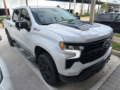 Used 2024 Chevrolet Silverado 1500 LT Trail Boss w/ Convenience Package II image 4
