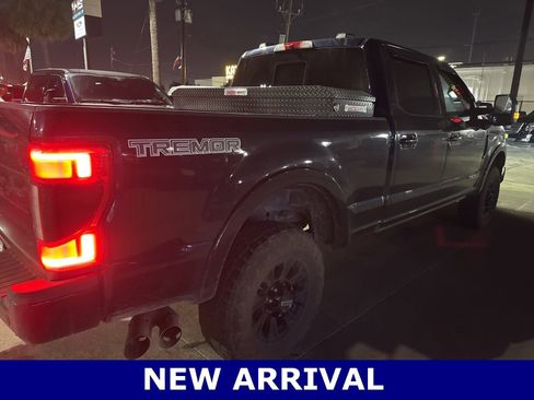 Used 2022 Ford F250 Lariat w/ Tremor Off-Road Package image 5