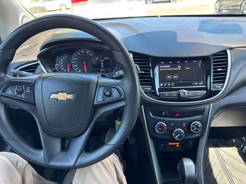 Used 2018 Chevrolet Trax LT FWD image 15