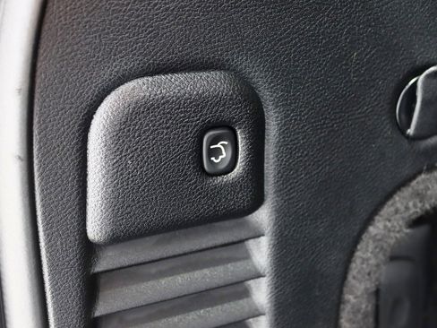Used 2015 Jeep Grand Cherokee SRT AWD/4WD image 36