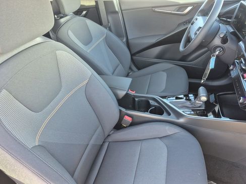 New 2026 Kia Niro LX image 14
