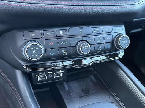 Used 2023 Dodge Durango R/T AWD/4WD image 14