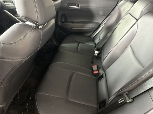 Used 2023 Toyota Corolla Cross XLE FWD image 23