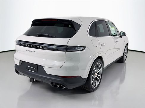 New 2026 Porsche Cayenne S AWD/4WD image 28