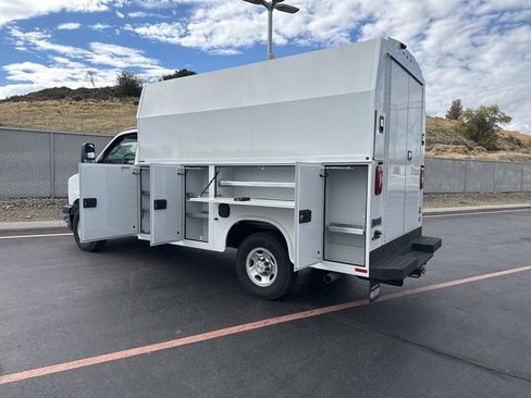 New 2024 Chevrolet Express 3500 w/ Power Convenience Package RWD image 7