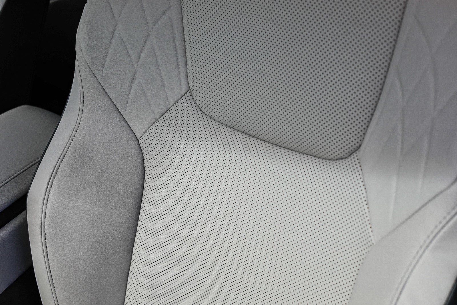 New 2026 Lexus RX 350 F Sport w/ Convenience Package FWD image 24