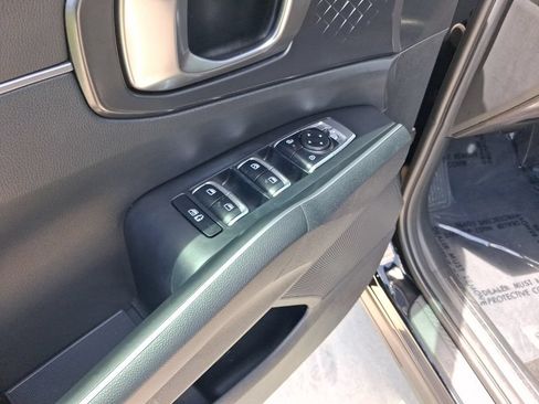 Used 2024 Kia Sorento S w/ Panoramic Sunroof Package FWD image 16