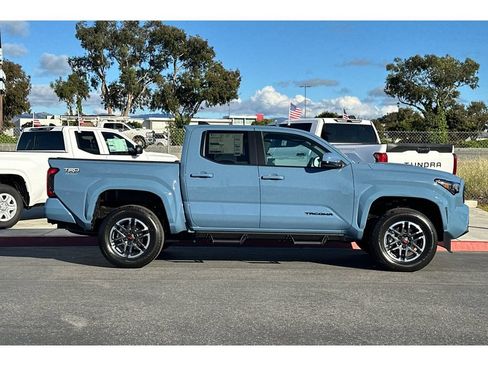 New 2026 Toyota Tacoma TRD Sport AWD/4WD image 3