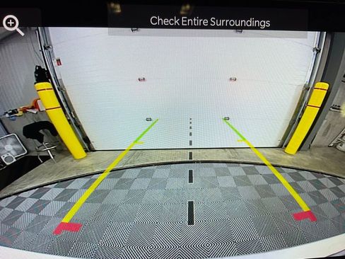 Used 2023 Jeep Grand Cherokee Laredo image 15