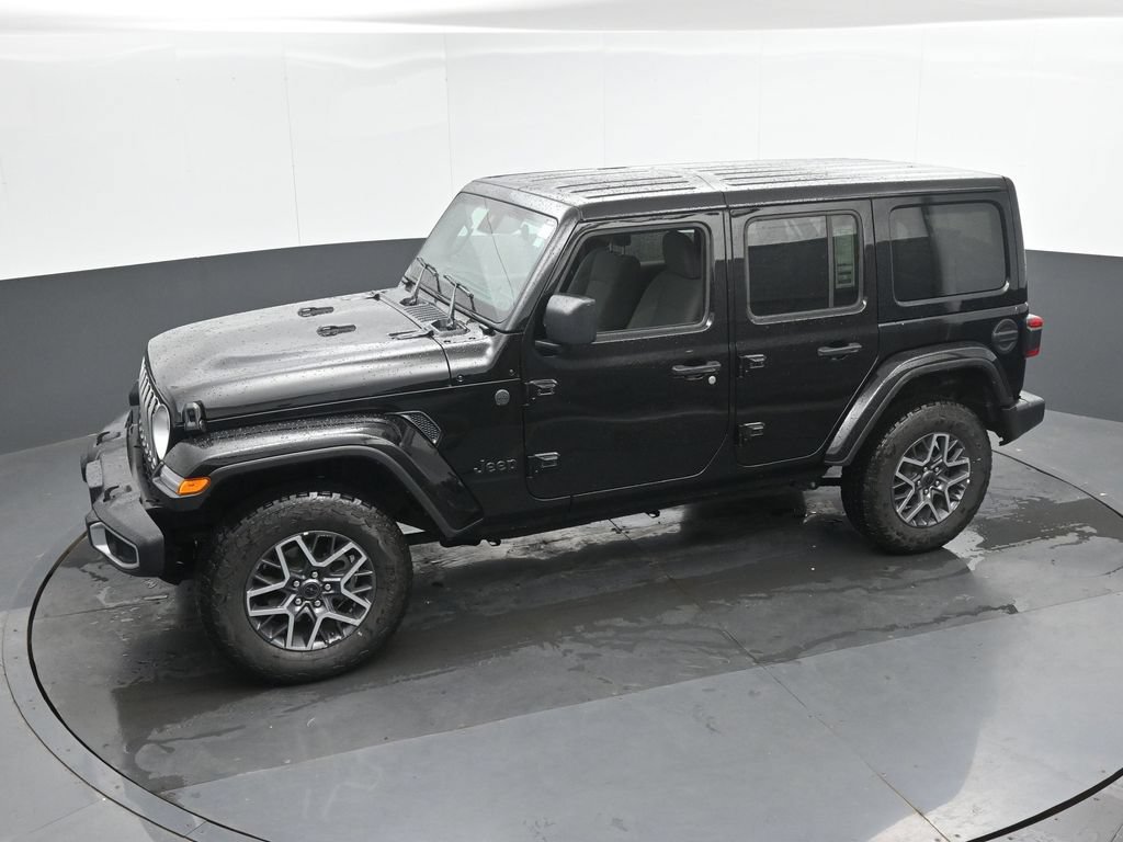 Used 2025 Jeep Wrangler Unlimited Sahara AWD/4WD image 37