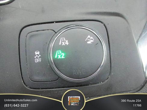 Used 2020 Chevrolet Traverse LT AWD/4WD image 11