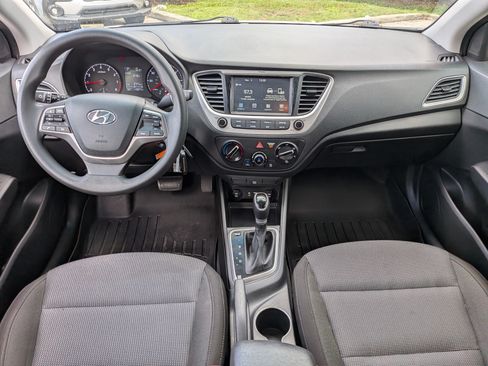 Used 2021 Hyundai Accent SEL FWD image 15