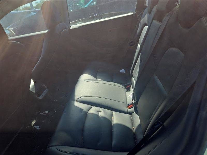 Used 2018 Tesla Model 3 Mid Range RWD image 7