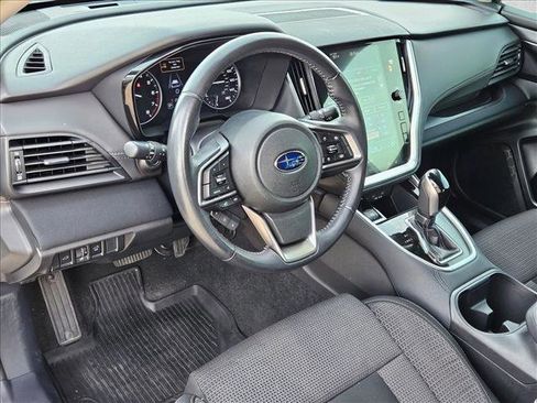 Used 2022 Subaru Outback Premium image 10
