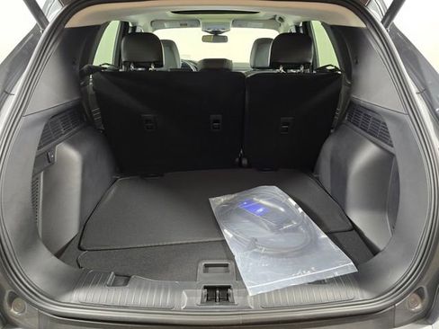 Used 2024 Ford Escape SE w/ PHEV Premium Package image 16