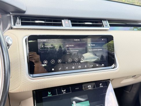 Used 2020 Land Rover Range Rover Velar R-Dynamic S AWD/4WD image 22