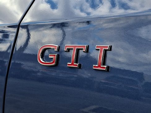 New 2026 Volkswagen GTI SE image 13