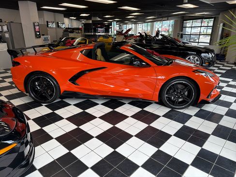 Used 2020 Chevrolet Corvette Stingray Premium Cpe w/ 3LT Preferred Equipment Group image 3