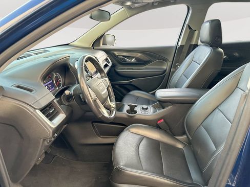 Used 2022 GMC Terrain SLT w/ Infotainment Package II AWD/4WD image 24