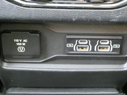 Used 2022 Jeep Grand Cherokee L Limited image 23