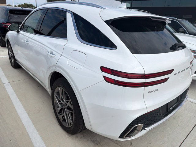 Used 2024 Genesis GV70 2.5T w/ Advanced Package AWD/4WD image 4