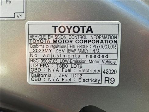 Certified 2023 Toyota bZ4X XLE image 23