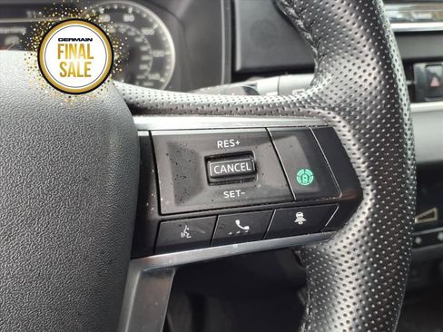 Used 2024 Mitsubishi Outlander SE image 14