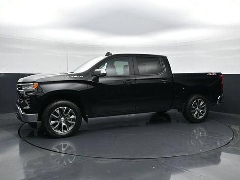 Used 2024 Chevrolet Silverado 1500 LT AWD/4WD image 6