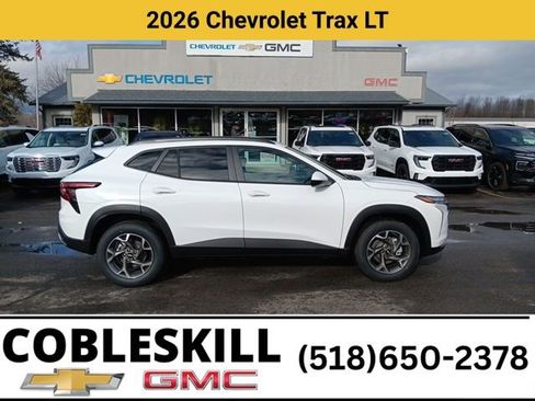 New 2026 Chevrolet Trax LT w/ Driver Confidence Package FWD image 2