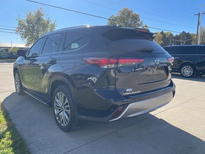 Used 2021 Toyota Highlander Platinum