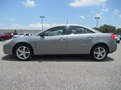 Used 2007 Pontiac G6 Sedan w/ Sport Package FWD image 4