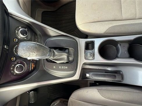 Used 2016 Ford Escape SE image 19