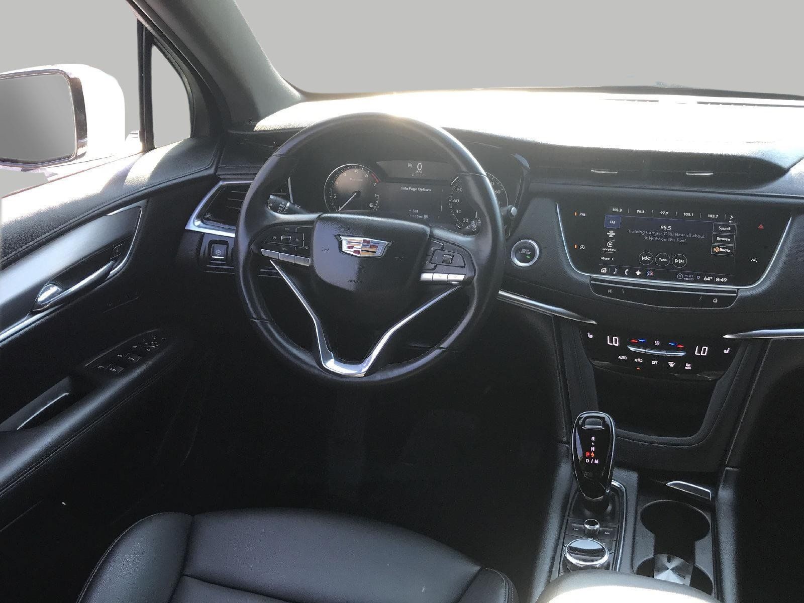 Certified 2024 Cadillac XT6 Luxury w/ LPO, Floor Liner Package AWD/4WD image 5