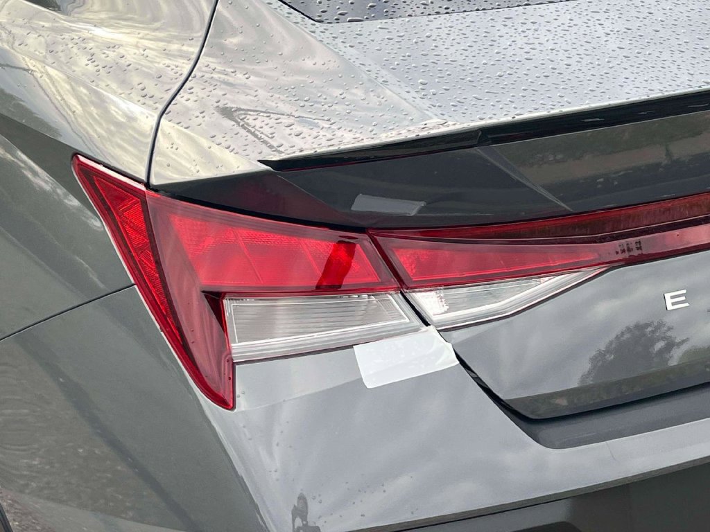 New 2026 Hyundai Elantra SEL Sport FWD image 7